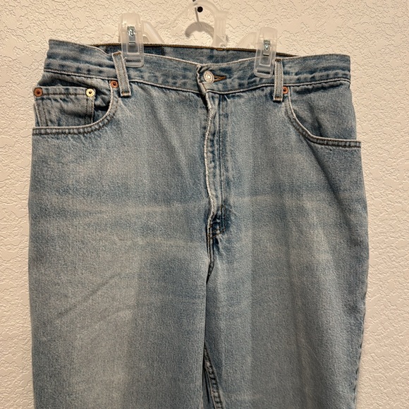 Vintage Levi's 550 Jeans Straight Leg Light Wash Size 14 Regular Fit - Picture 2 of 10
